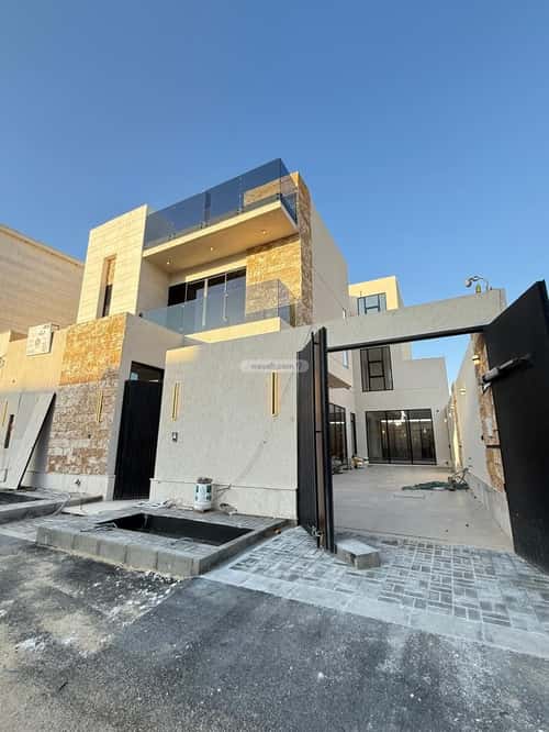 Villa 320 SQM Facing East on 25m Width Street Al-Mahdiyah, West Riyadh, Riyadh