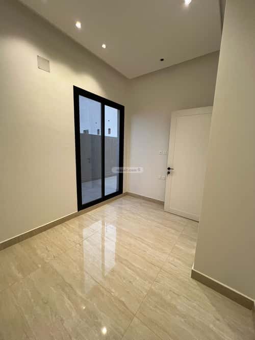 فيلا 200 متر مربع جنوبية على شارع 20م المهدية، غرب الرياض، الرياض