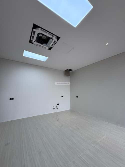 فيلا 375 متر مربع شرقية على شارع 15م المهدية، غرب الرياض، الرياض