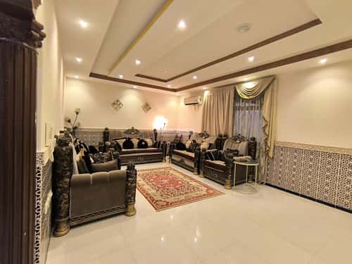 6 bedroom villa in Al Munsiyah