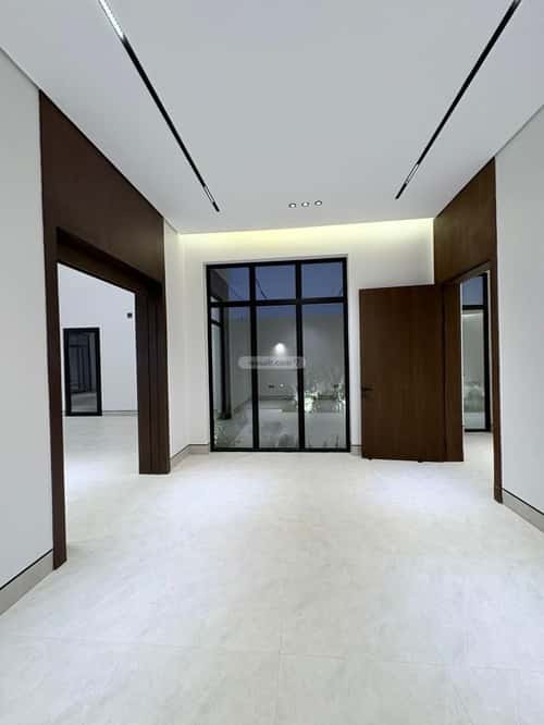 Villa 450 SQM Facing South on 20m Width Street Al-Mahdiyah, West Riyadh, Riyadh