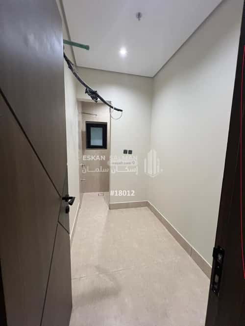 Apartment with 5 Bedrooms Teebh, Aldammam