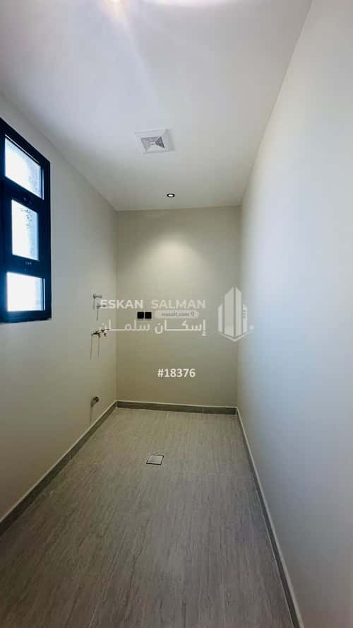 فيلا 294 متر مربع جنوبية على شارع 20م اللؤلؤ، الخبر