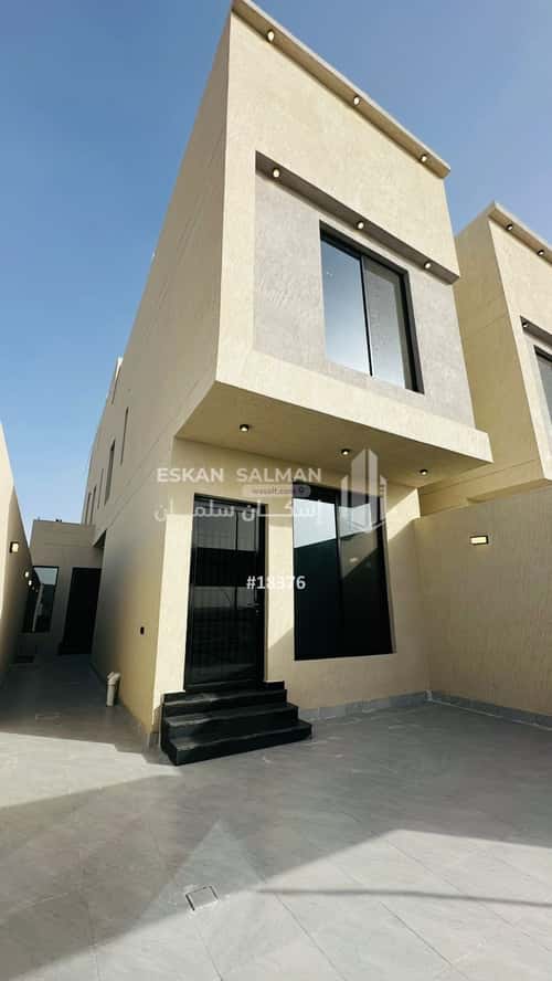 فيلا 294 متر مربع جنوبية على شارع 20م اللؤلؤ، الخبر