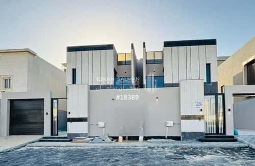 فيلا 250 متر مربع شرقية على شارع 32م ضاحية الملك فهد، الدمام