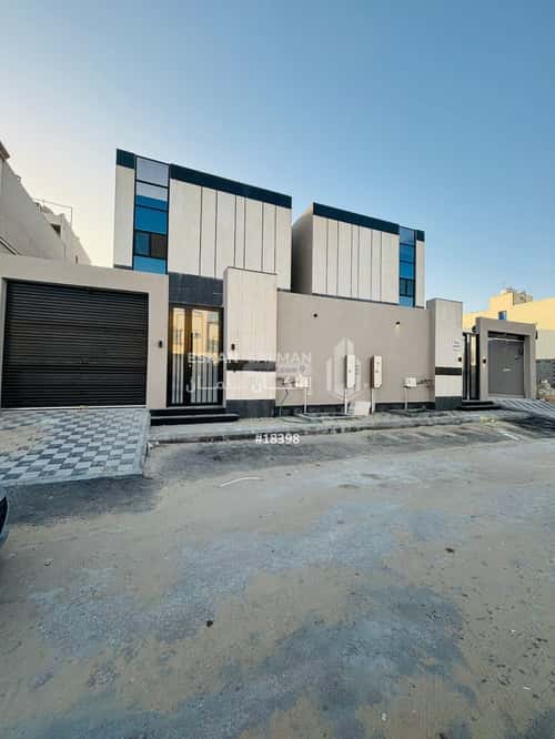 فيلا 250 متر مربع شرقية على شارع 24م ضاحية الملك فهد، الدمام