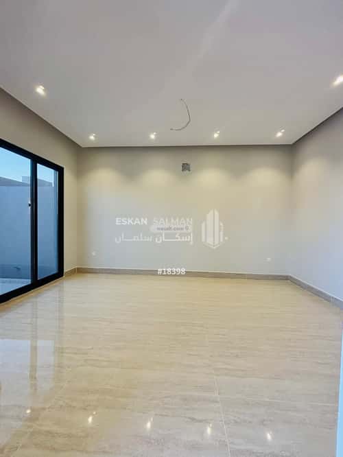 Villa 250 SQM Facing East on 24m Width Street King Fahad Dist, Aldammam