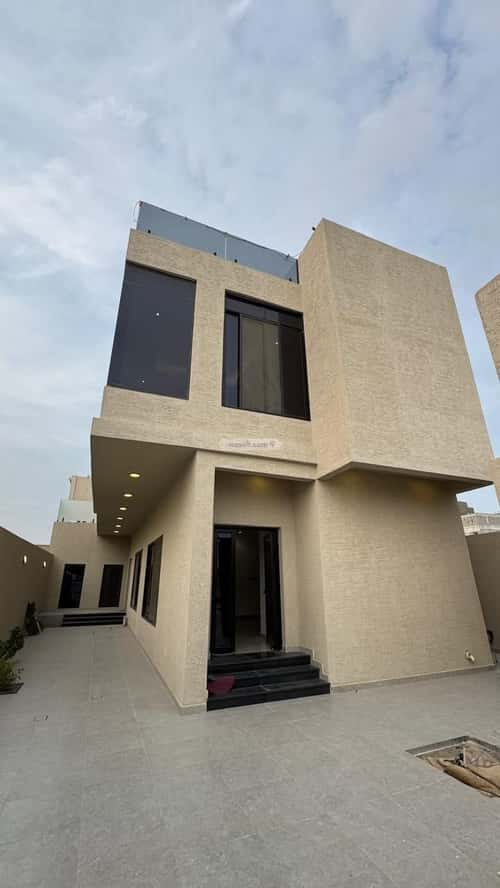 فيلا 379 متر مربع جنوبية على شارع 30م السيف، الدمام