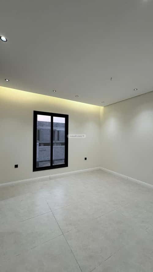 Villa 352 SQM Facing North on 20m Width Street Al Seef, Aldammam