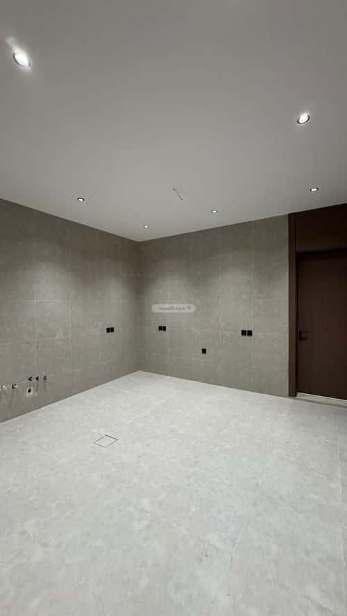 Villa 352 SQM Facing North on 20m Width Street Al Seef, Aldammam