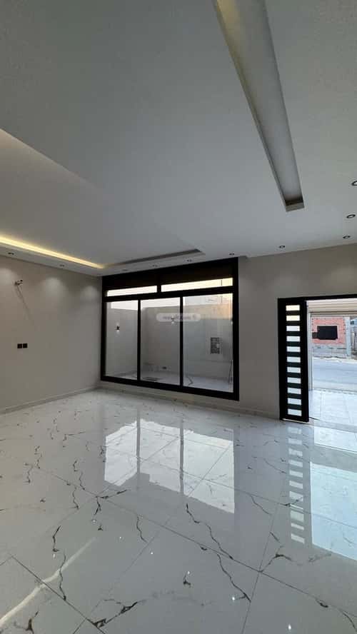 فيلا 420 متر مربع غربية على شارع 20م السيف، الدمام