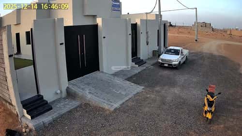 3 Bedroom(s) Floor for Sale Planned District East Of Plan 87, Thadiq