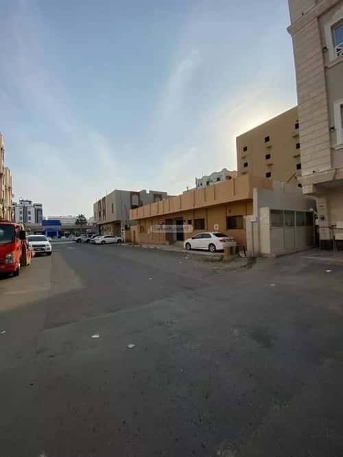 Land 780 SQM Facing East on 30m Width Street Al Nuzha, North Jeddah, Jeddah