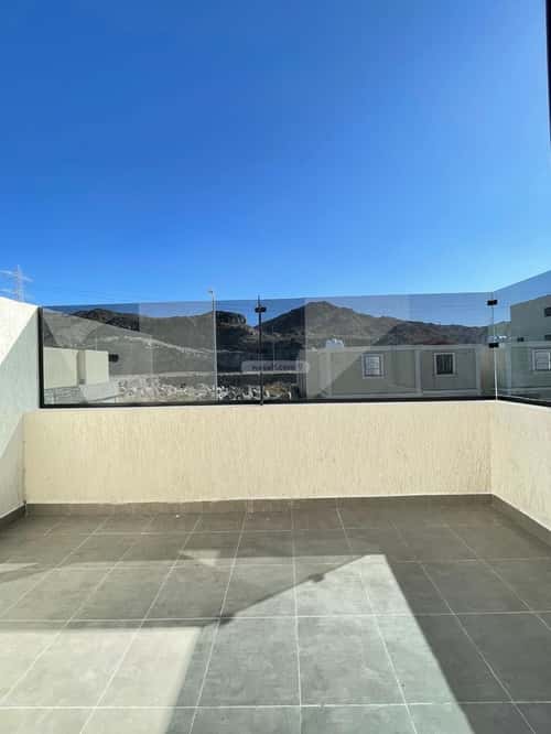 Villa 341 SQM Facing North on 15m Width Street Alhaglahalgadeed, Makkah Al Mukarramah