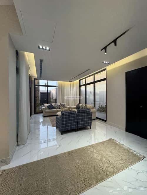 فيلا 405 متر مربع شمالية غربية على شارع 20م عكاظ، جنوب الرياض، الرياض