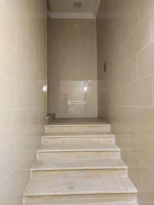 Building 247 SQM Facing South Al Rughamah, East Jeddah, Jeddah