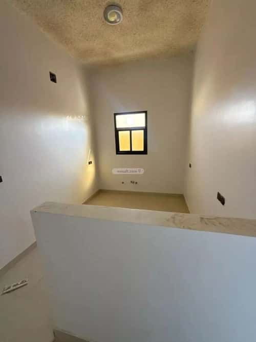 عمارة 1607 متر مربع واجهة شمالية الرمال، شرق الرياض، الرياض