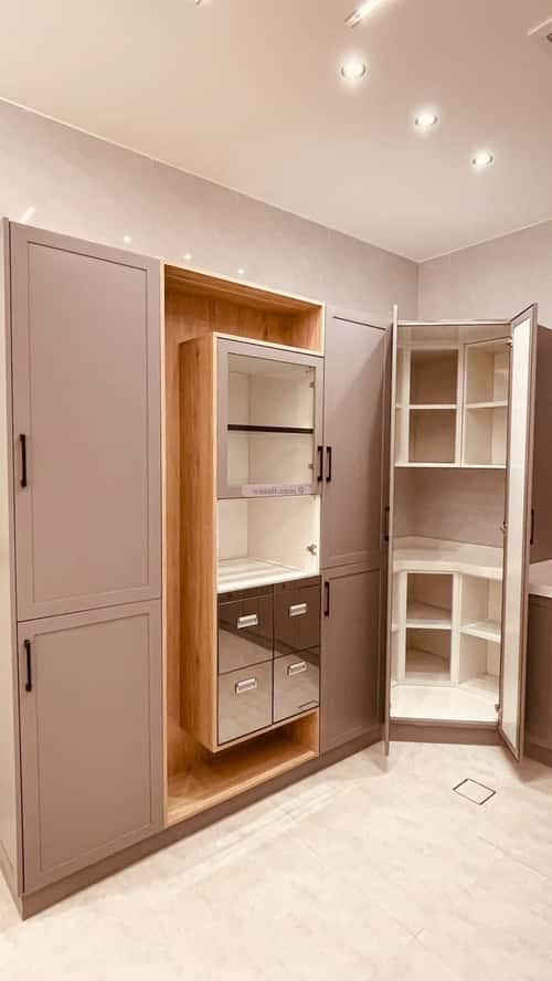 شقة ب 4 غرف الحمراء، الخبر