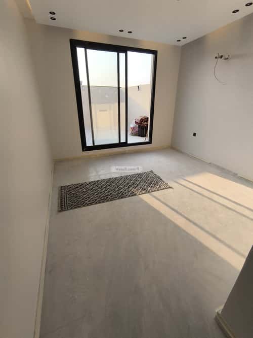 فيلا 300 متر مربع شمالية على شارع 15م الرحمانية، شرق جدة، جدة