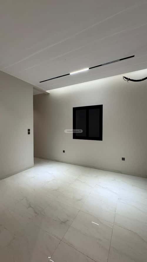 فيلا 407 متر مربع شرقية على شارع 20م الشعلة، الدمام