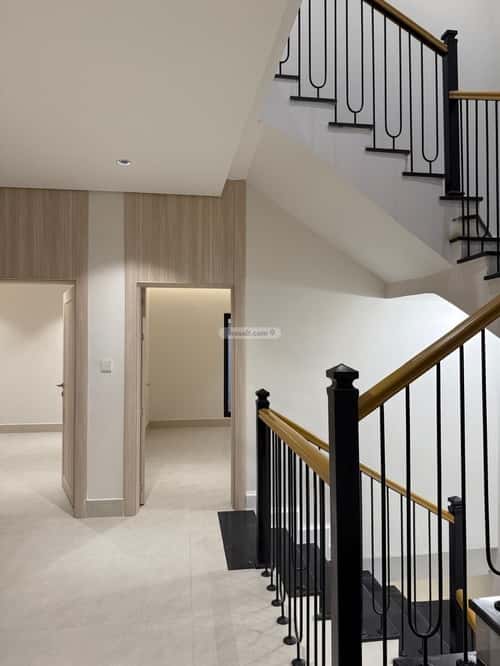 Villa 250 SQM Facing South on 24m Width Street King Fahad Dist, Aldammam