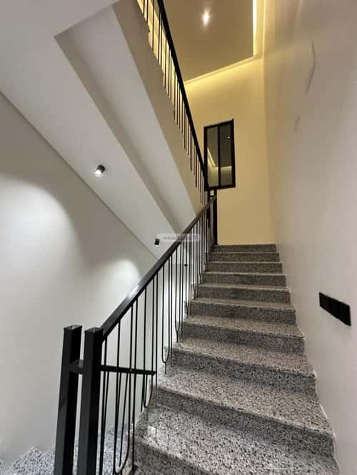 شقة ب 7 غرف الوسام، خميس مشيط