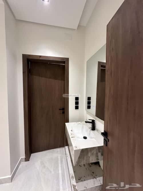 شقة ب 7 غرف الوسام، خميس مشيط