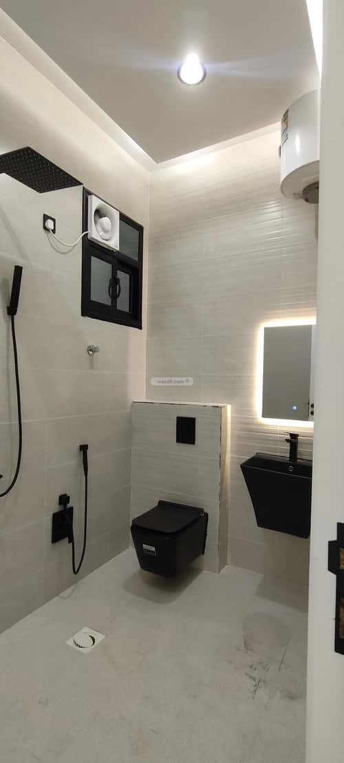 Apartment with 8 Bedrooms The Mountain, Khamis Mushait