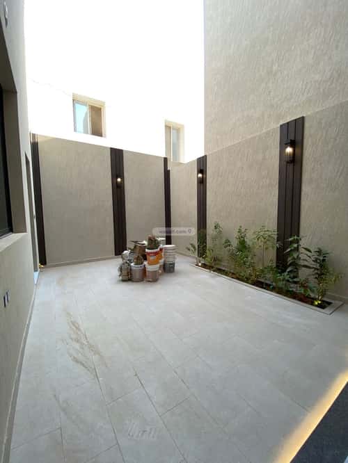 5 bedroom villa in Al Mahdiyyah