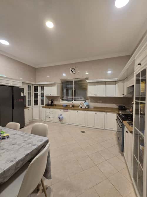 فيلا 312 متر مربع جنوبية على شارع 15م الزمرد، شمال جدة، جدة