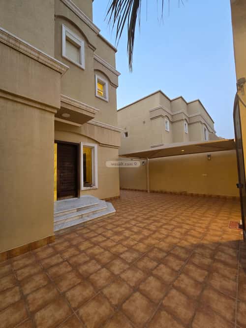 فيلا 312 متر مربع جنوبية على شارع 15م الزمرد، شمال جدة، جدة