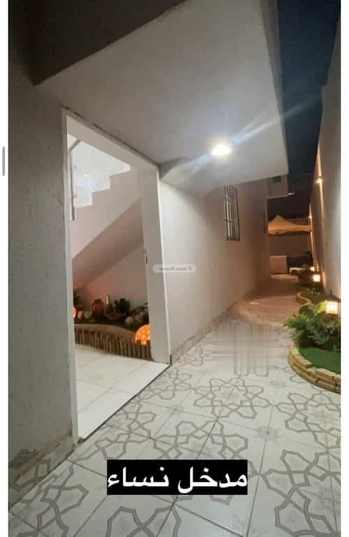 فيلا 300 متر مربع شمالية على شارع 15م طويق، غرب الرياض، الرياض