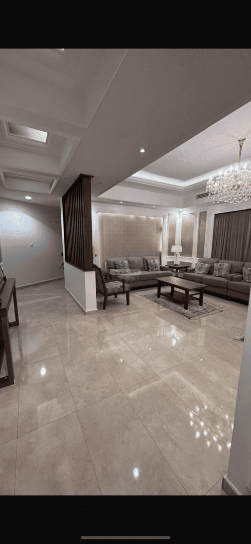 فيلا 600 متر مربع شرقية على شارع 16م الشعلة، الدمام