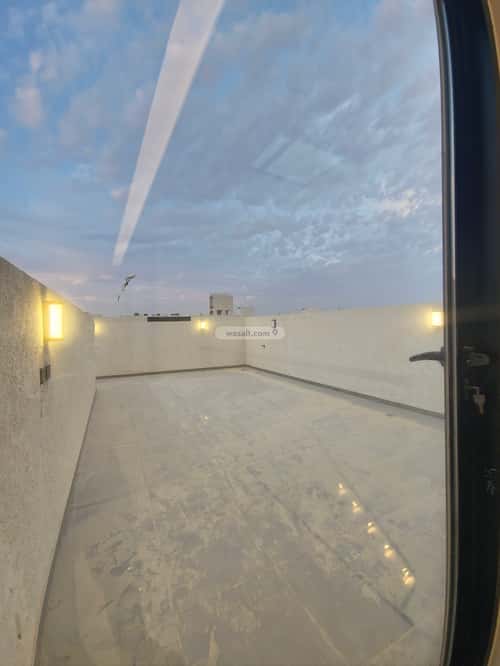 فيلا 373 متر مربع شمالية على شارع 15م المهدية، غرب الرياض، الرياض