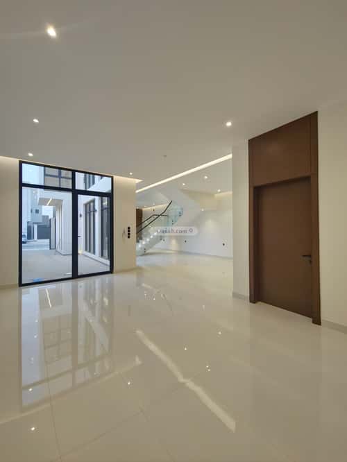 Villa 373 SQM Facing North on 15m Width Street Al-Mahdiyah, West Riyadh, Riyadh