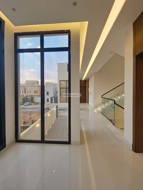 فيلا 373 متر مربع شمالية على شارع 15م المهدية، غرب الرياض، الرياض