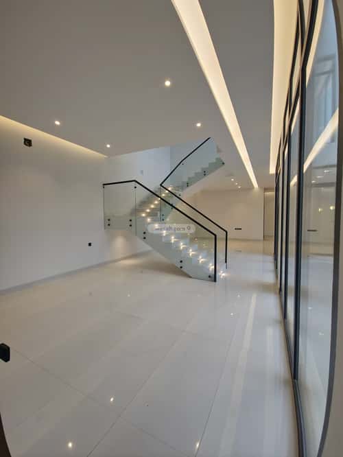 فيلا 373 متر مربع شمالية على شارع 15م المهدية، غرب الرياض، الرياض