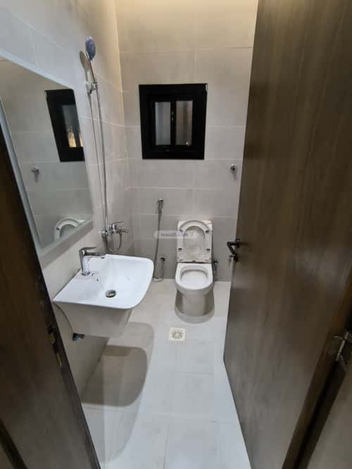 فيلا 312 متر مربع شمالية على شارع 15م الفلاح، شرق جدة، جدة