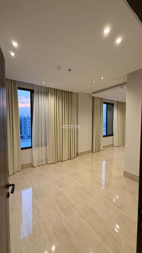 Apartment with 5 Bedrooms Al Shooalah, Aldammam