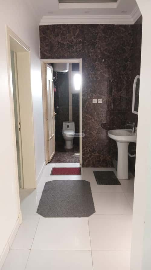 استراحة 770 متر مربع غربية على شارع 40م الكوثر، الخبر