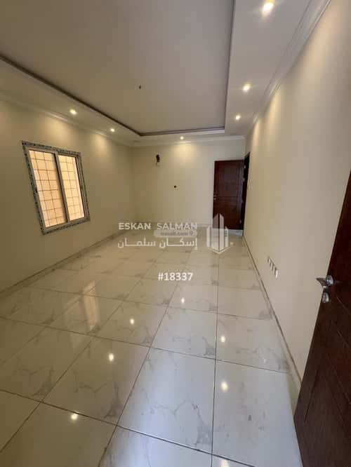 فيلا 388 متر مربع شرقية على شارع 20م المنار، الدمام