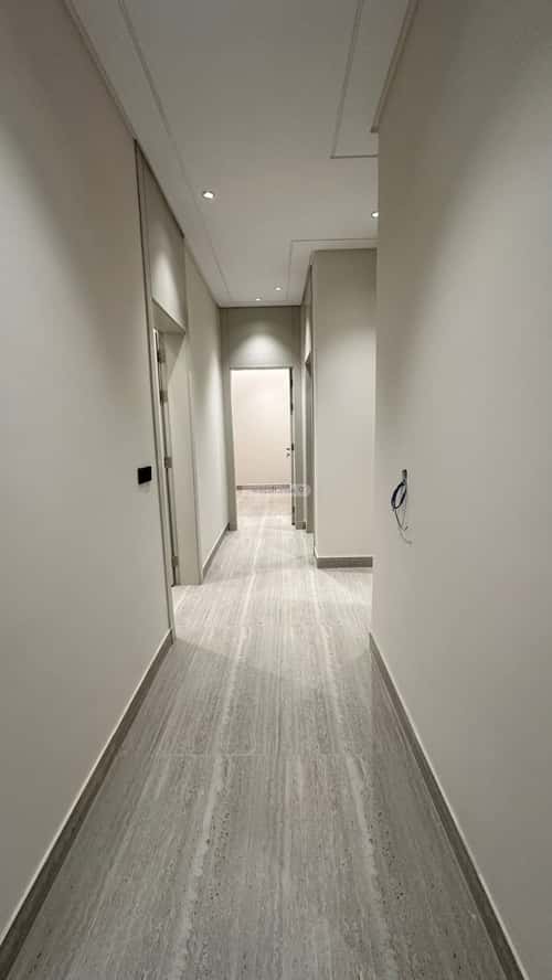 Floor 135 SQM with 3 Bedrooms Al-Muanisiyah, East Riyadh, Riyadh