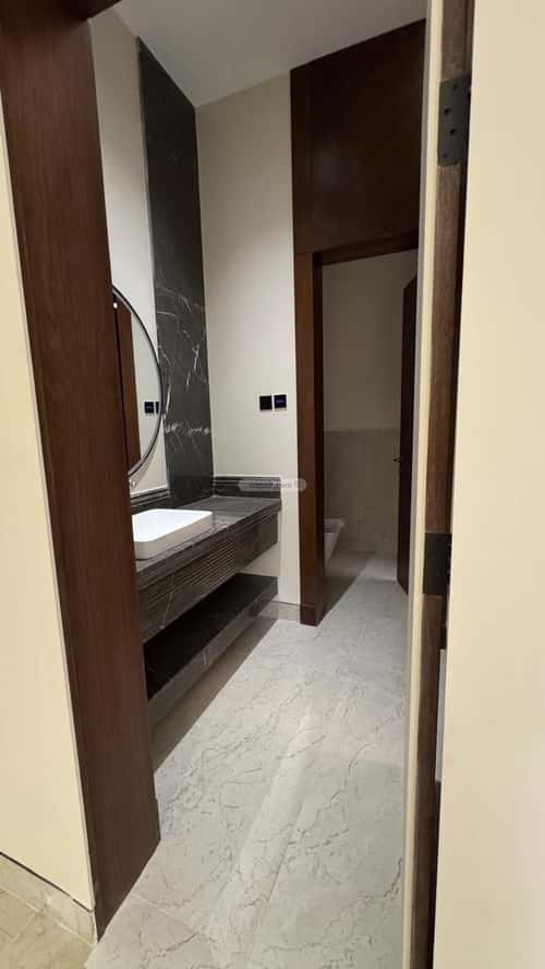 5 bedroom villa in Al Mahdiyyah