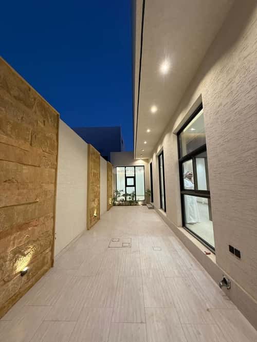 فيلا 348 متر مربع شمالية على شارع 30م المهدية، غرب الرياض، الرياض