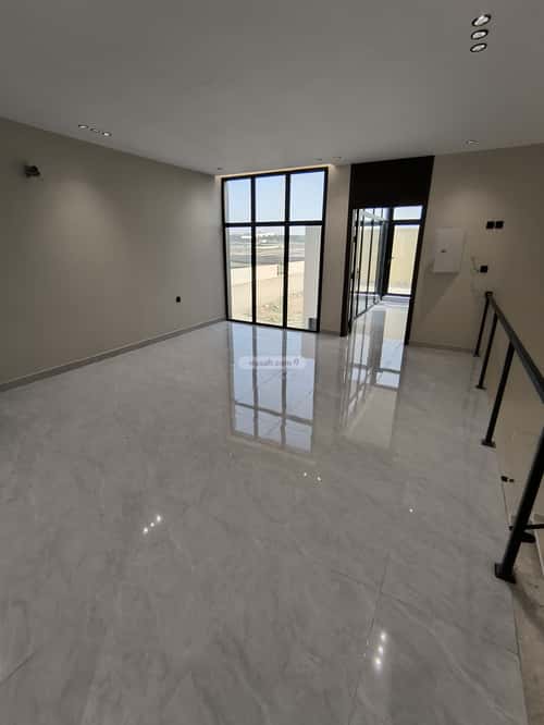 فيلا 300 متر مربع شمالية على شارع 15م الرحمانية، شرق جدة، جدة