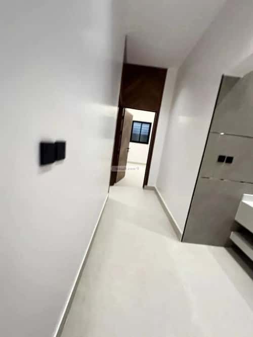 شقة ب 5 غرف نوارة، المزاحمية