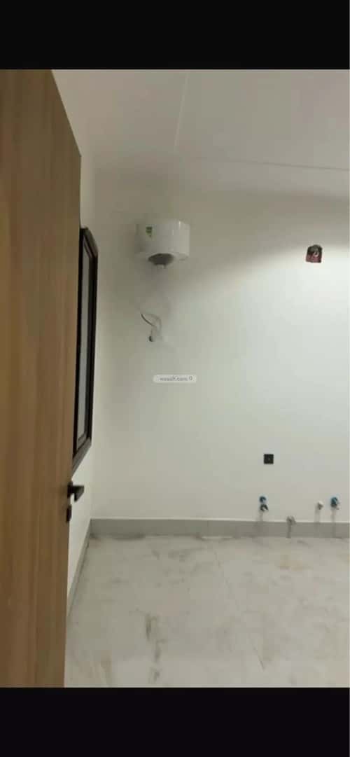 Apartment with 5 Bedrooms Okaz, South Riyadh, Riyadh