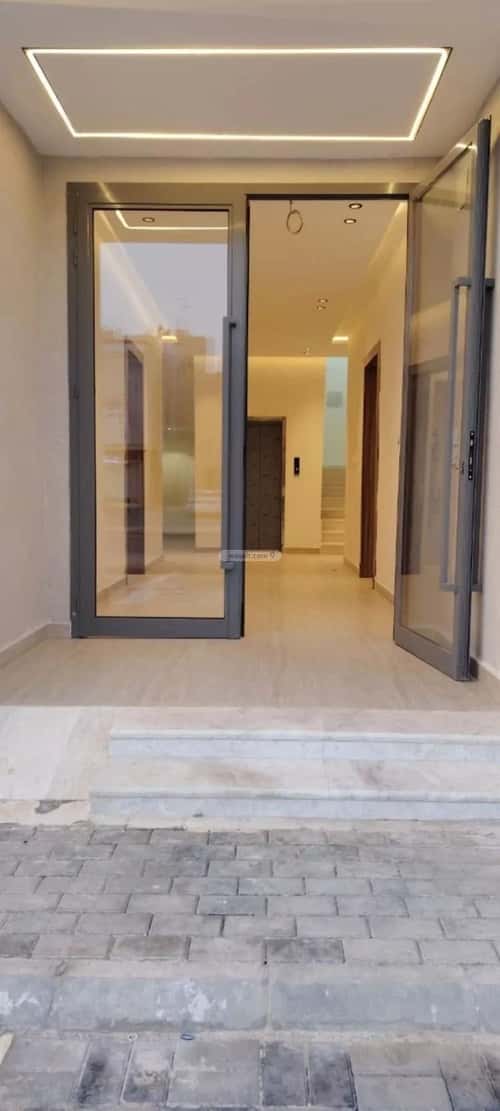 Apartment with 5 Bedrooms Al-Hazm, West Riyadh, Riyadh