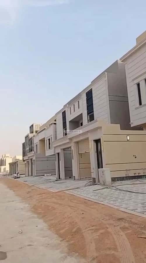 Floor 186 SQM with 5 Bedrooms Okaz, South Riyadh, Riyadh
