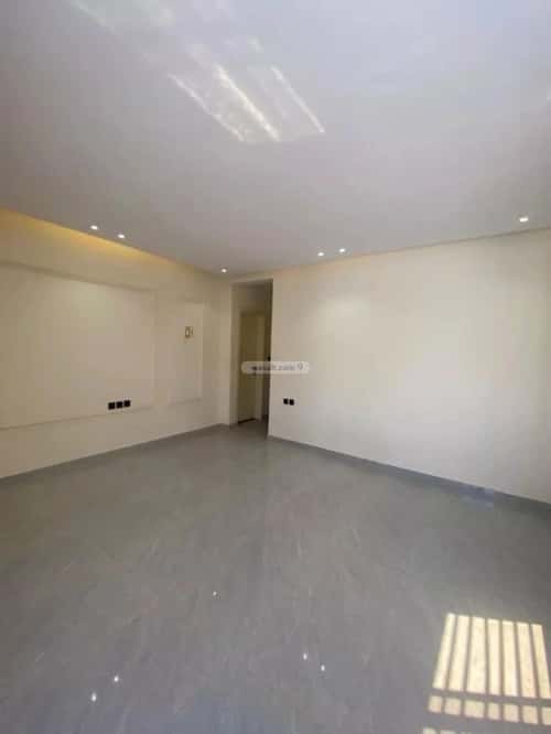 Floor 161 SQM with 5 Bedrooms Okaz, South Riyadh, Riyadh